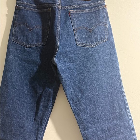 Vintage Bootleg Levi's Men's Dark Blue Straight-Leg Denim Jeans - Picture 2 of 7